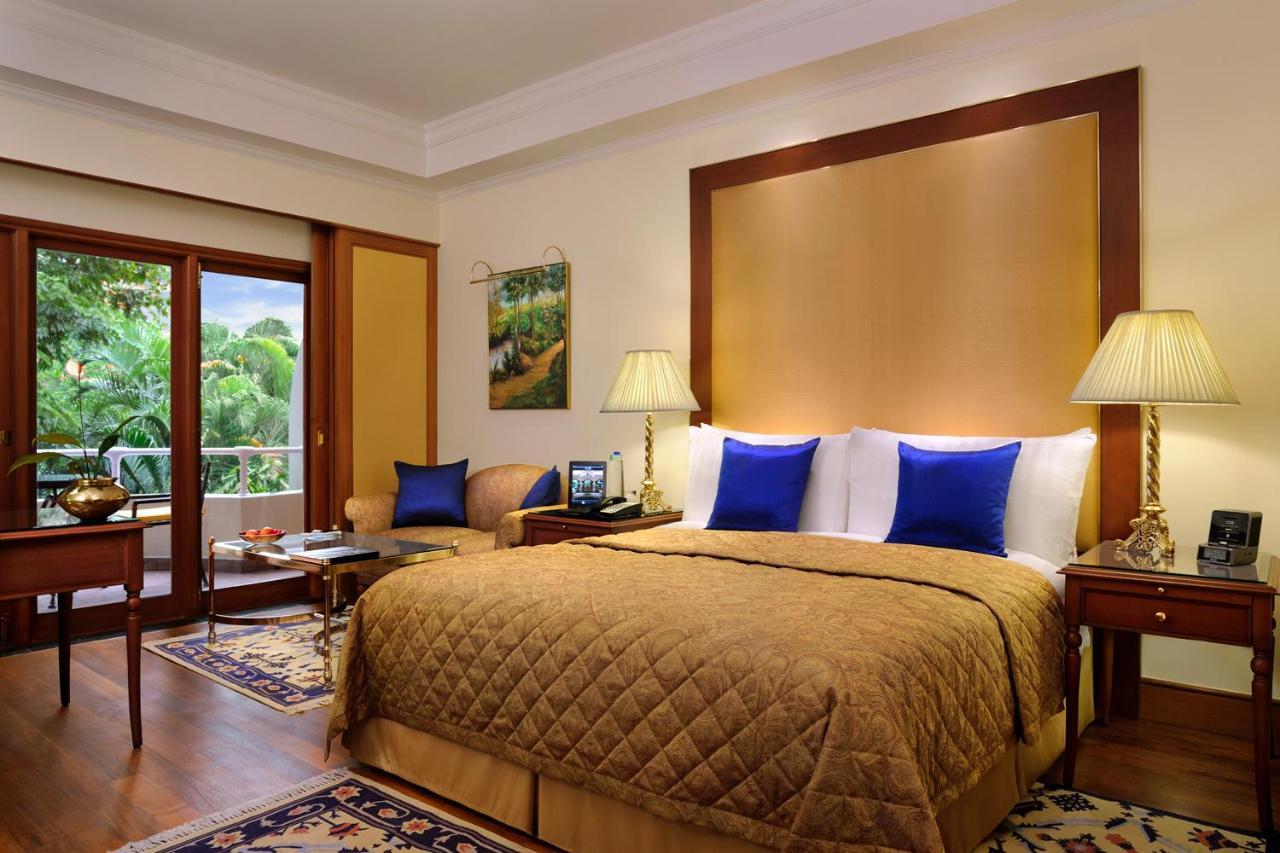 The Oberoi Bengaluru Otel Dış mekan fotoğraf A room at the Taj Bengal